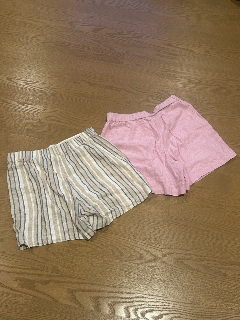 Banana Republic Factory Shorts - Picture 4 of 4